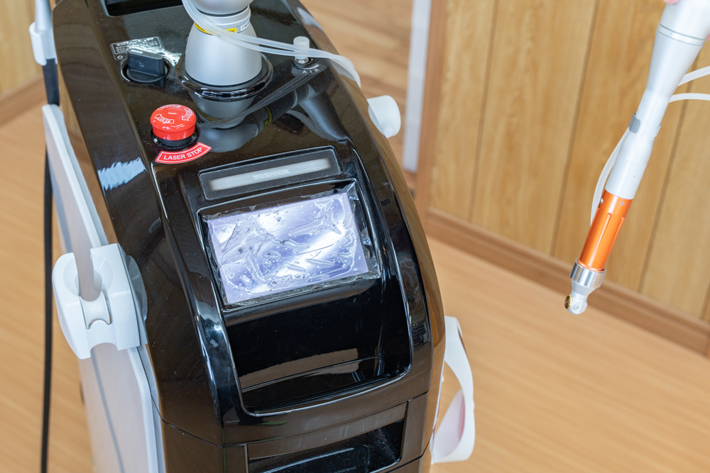 当院で使用するレーザー機器~デュアルウェーブ~